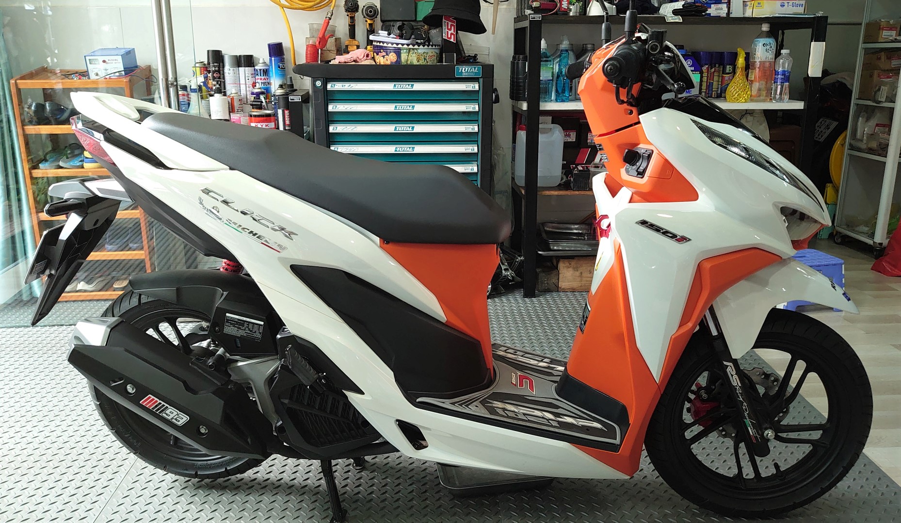 Đánh giá mẫu xe tay ga Honda Click 2022 nhập khẩu từ Thái Lan websosanhvn #38 Đánh giá mẫu xe tay ga Honda Click 2022 nhập khẩu từ Thái Lan websosanhvn